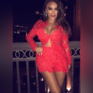 NWT | Pacey red lace two piece shorts set!